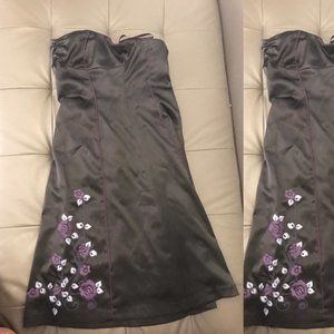 Classic strapless black formal prom dress
